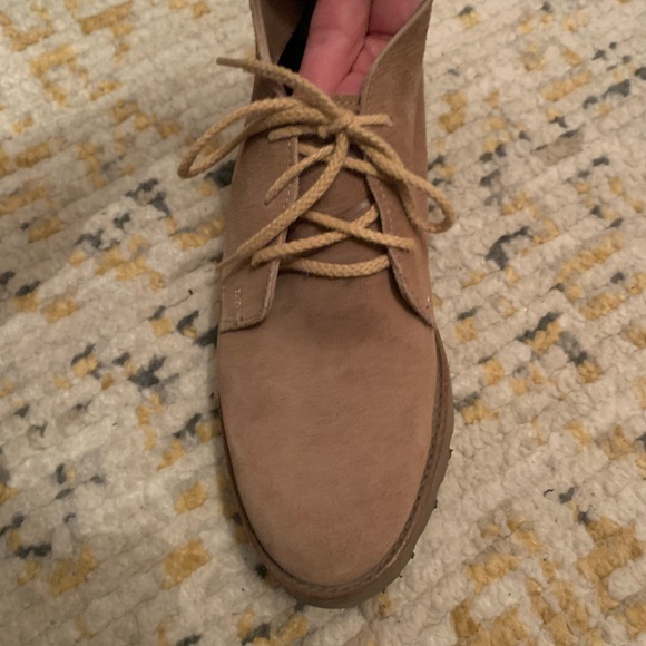 Vibram Tan Boots - Picture 4 of 10